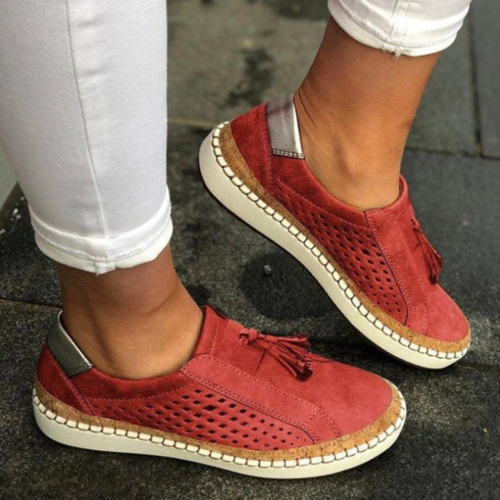 Women’s Lightweight Cushioned Slip-On Walking Shoes