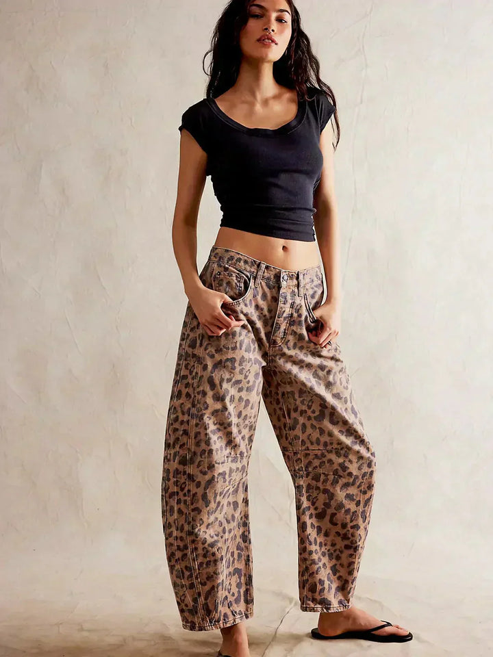 Women’s High-Waisted Barrel-Leg Jeans