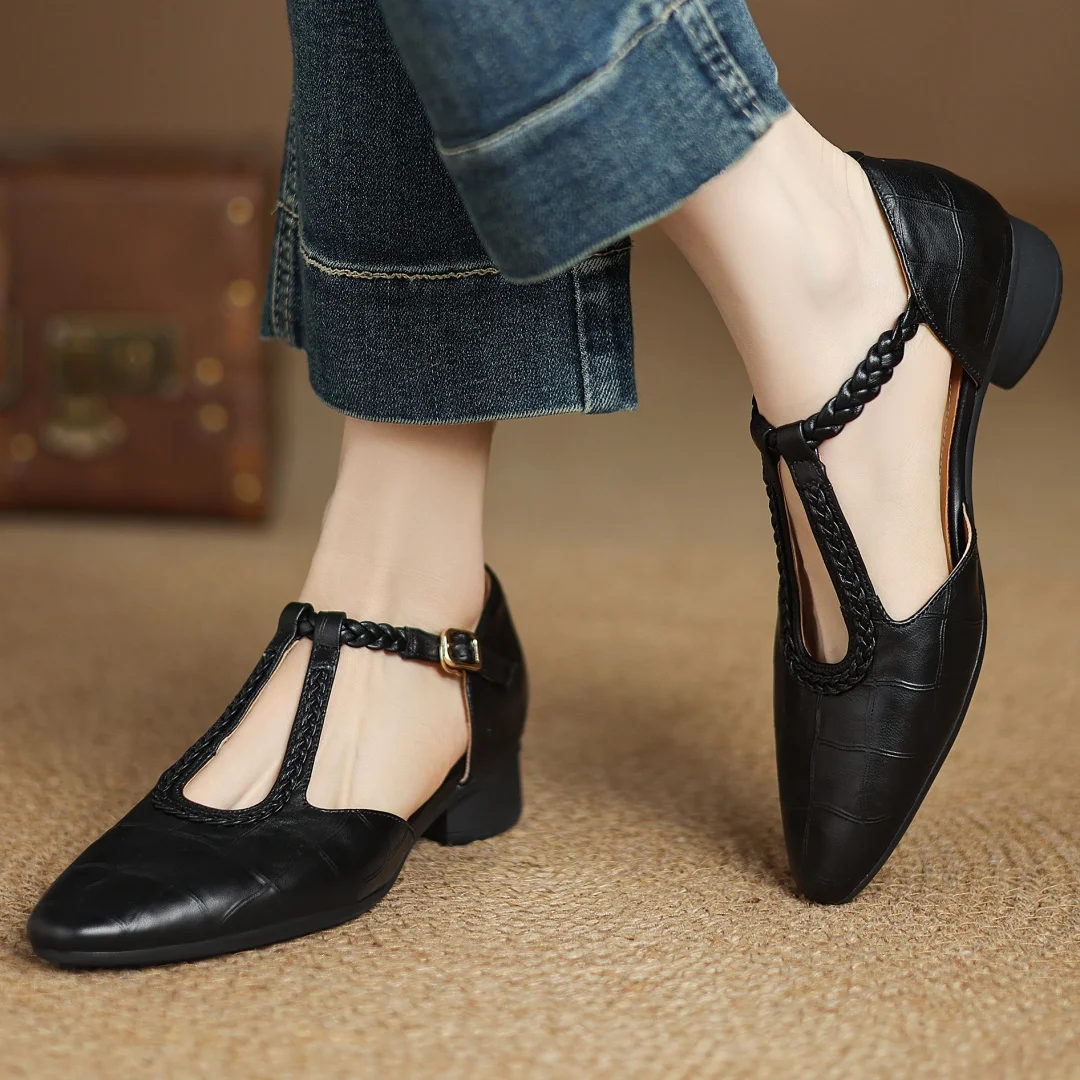 Women’s Buckle Strap Round Toe Mary Jane Shoes