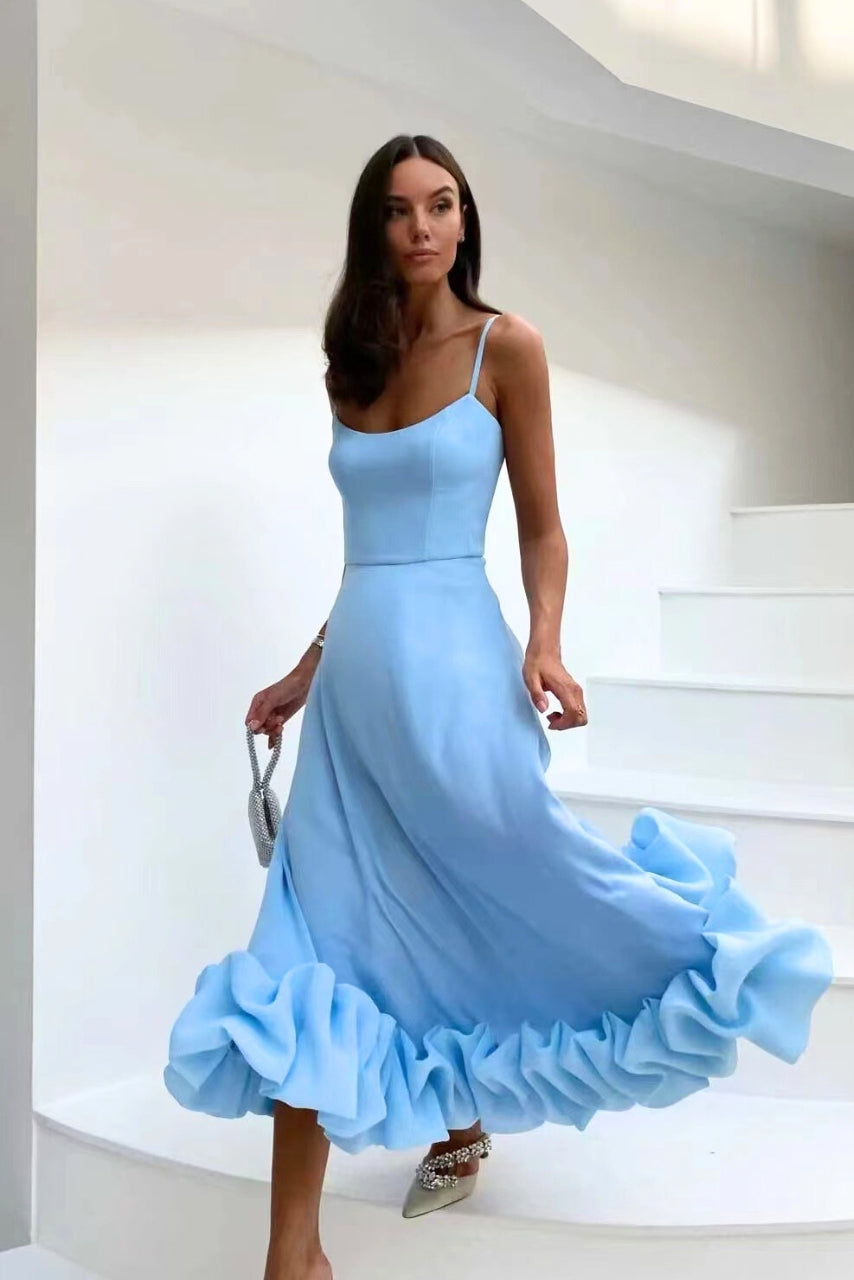 Women’s Elegant Flowing Evening Dress