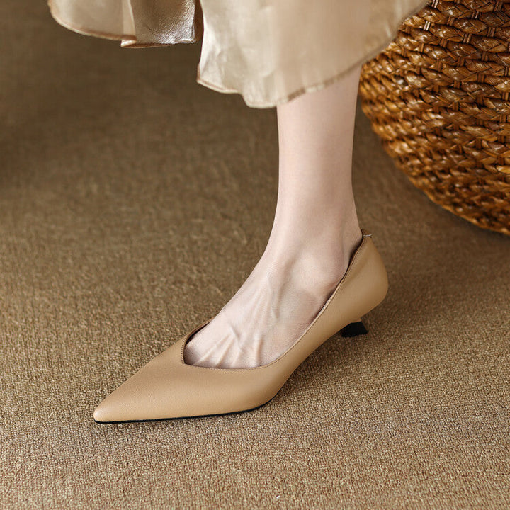 Women’s Classic Closed Toe Dress Pumps