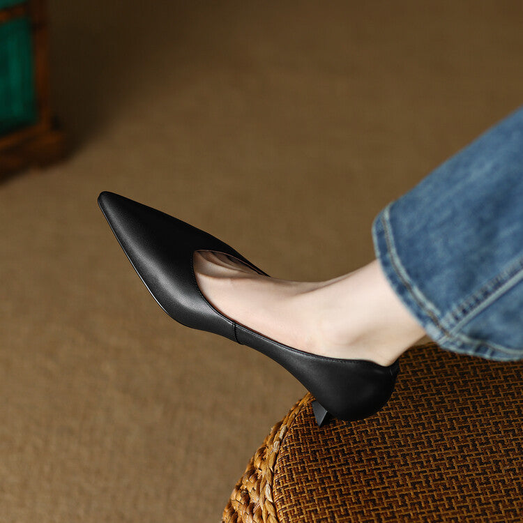 Women’s Classic Closed Toe Dress Pumps