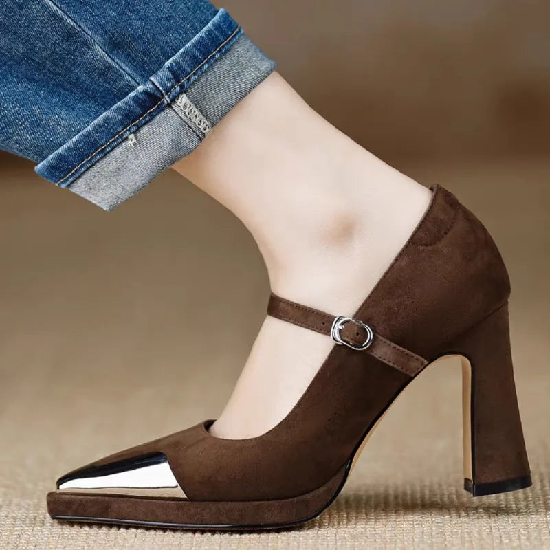 Women’s Classic Closed Toe Dress Pumps