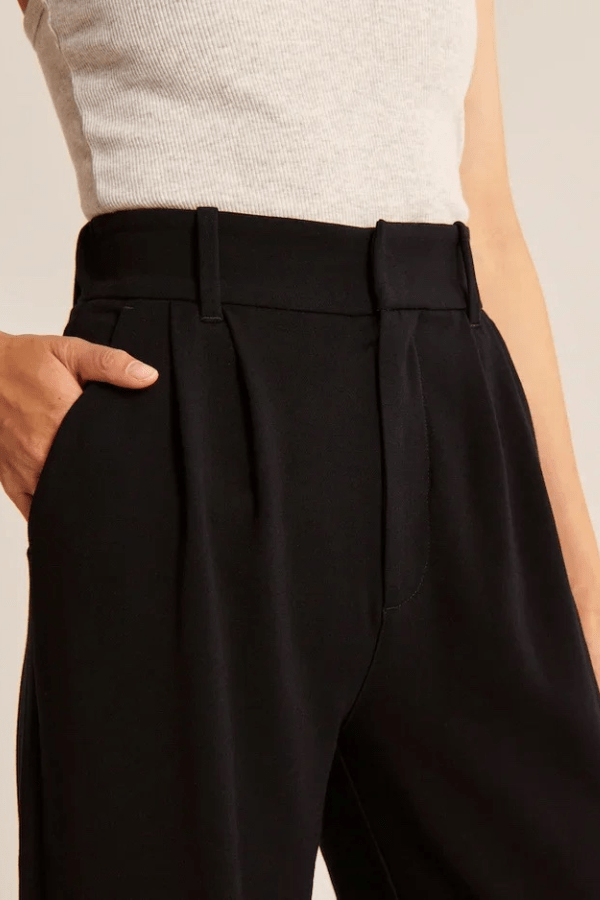 Women’s High-Waisted Tailored Straight-Leg Pants