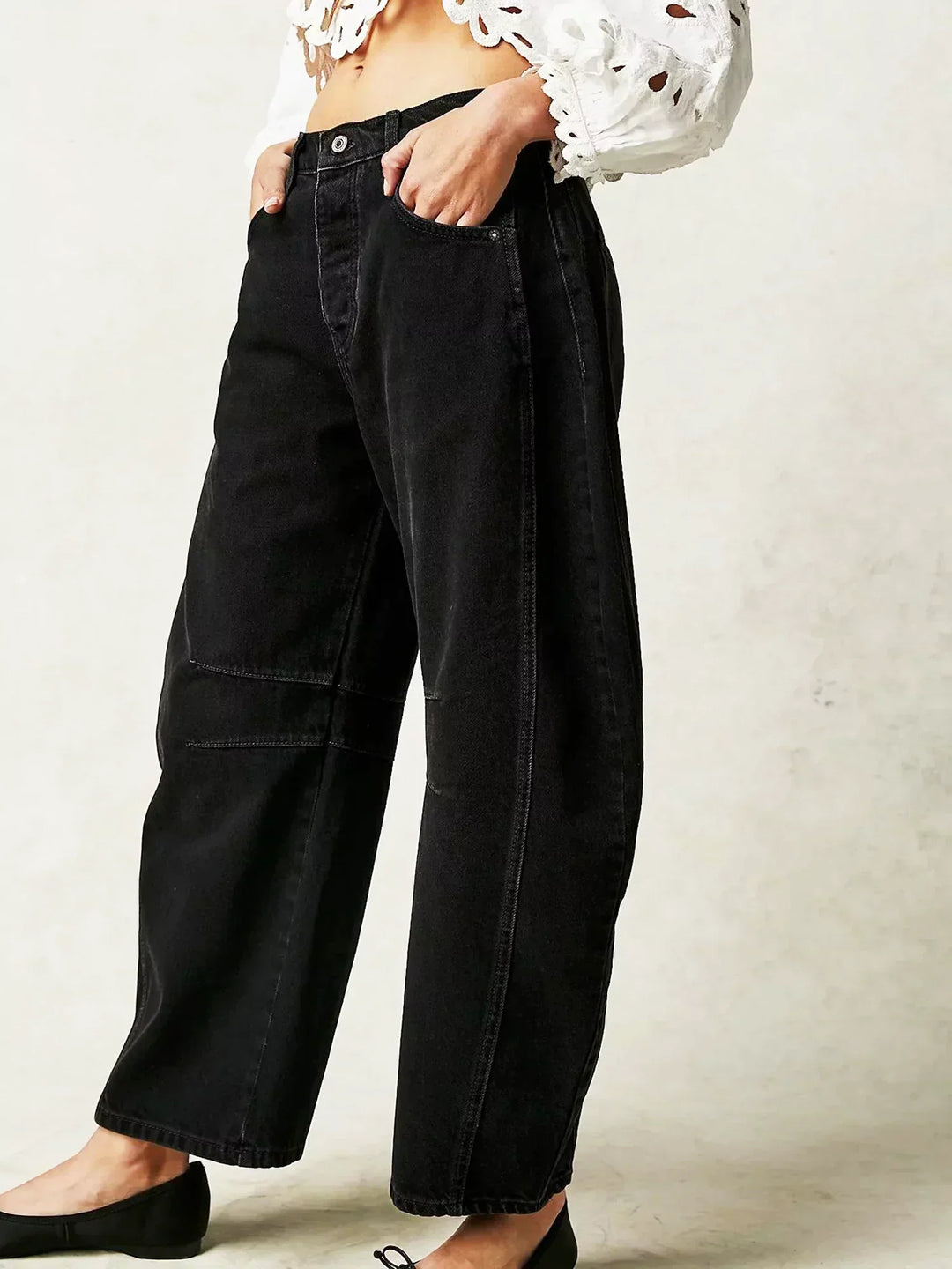 Women’s High-Waisted Barrel-Leg Jeans