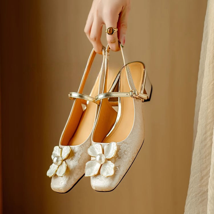 Women’s Elegant Closed-Toe Dress Pumps