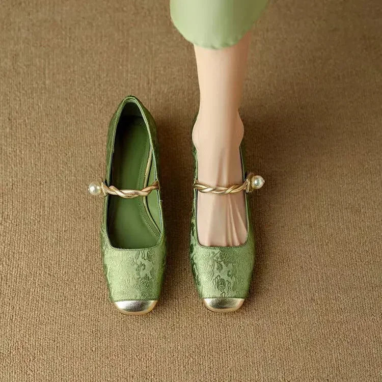 Women’s Buckle Strap Closed Toe Mary Jane Shoes