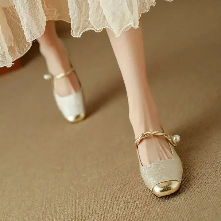 Women’s Buckle Strap Closed Toe Mary Jane Shoes
